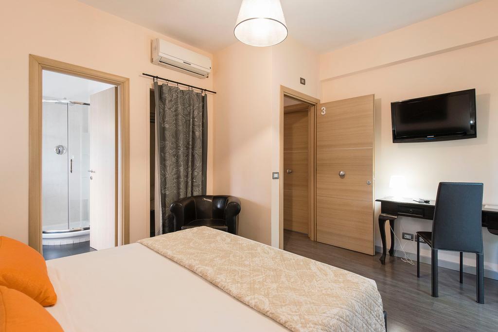 B&B Blueberry Rooms โรม ภายนอก รูปภาพ