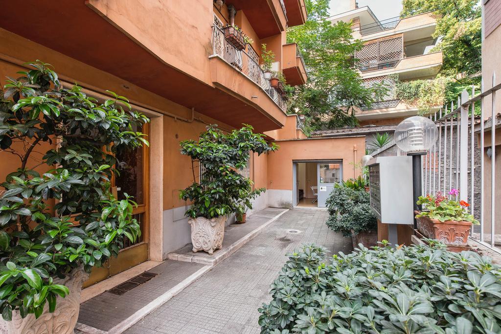 B&B Blueberry Rooms โรม ภายนอก รูปภาพ