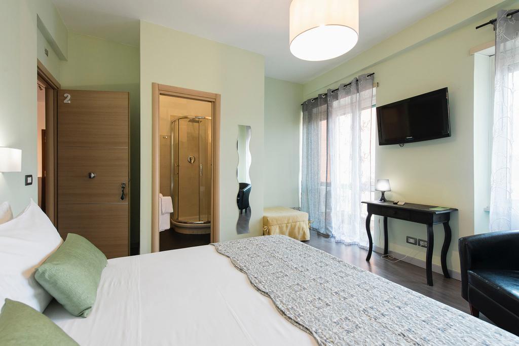 B&B Blueberry Rooms โรม ภายนอก รูปภาพ